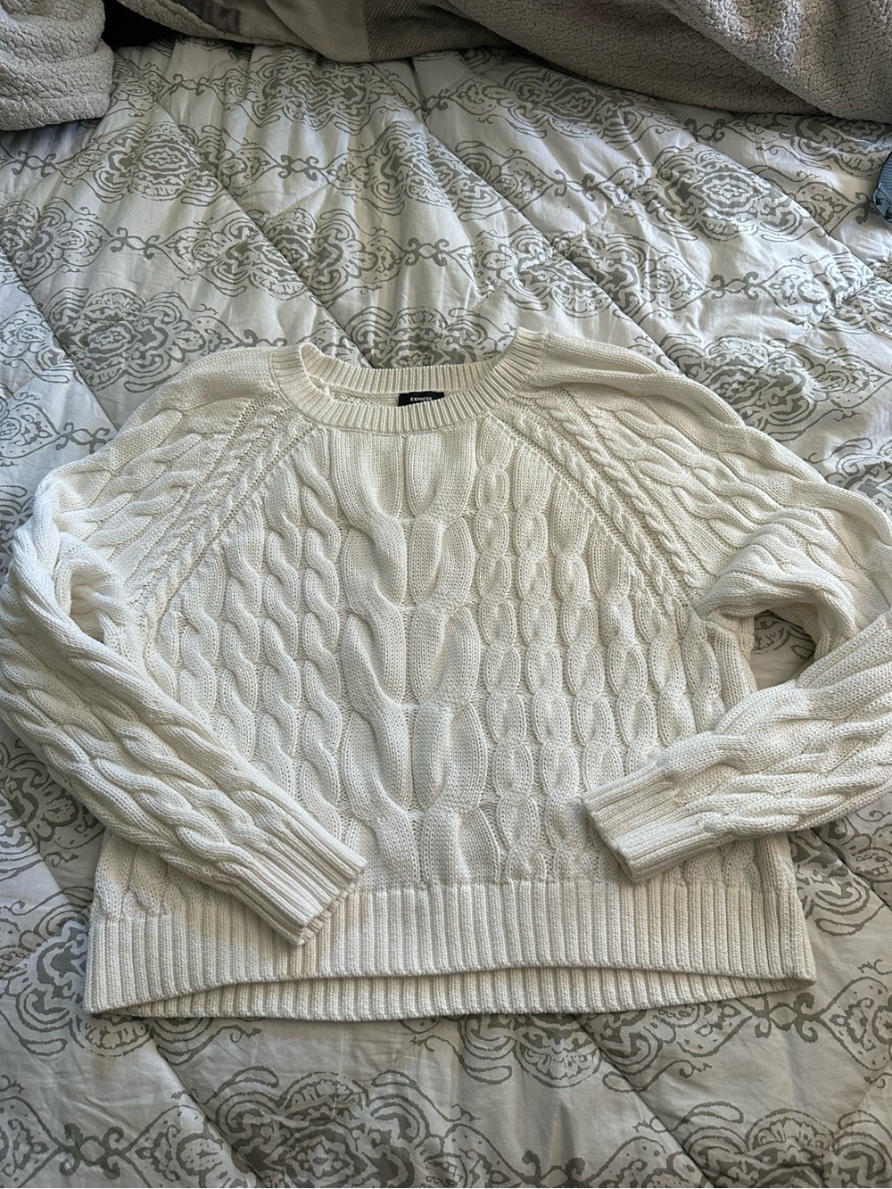Express White Cable Knit Sweater | Size M